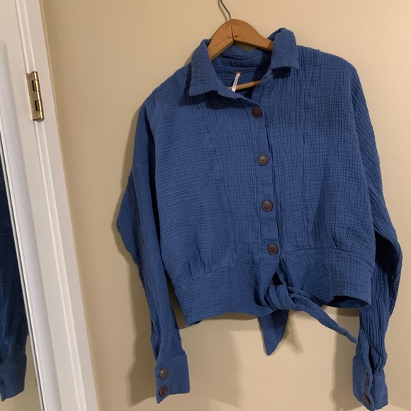 Free people top . - Picture 3 of 9